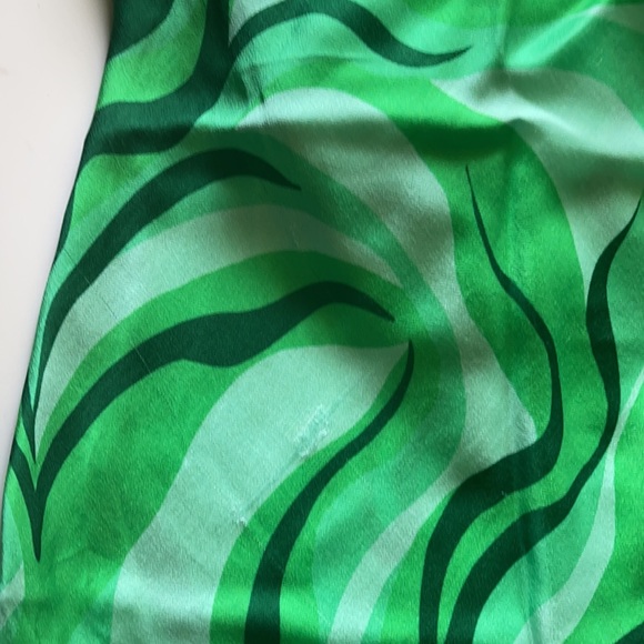 Zara Flowy Mini Swirl Green Satin Dress - Picture 10 of 12